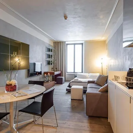Milan Royal Suites - Centro Duomo-2
